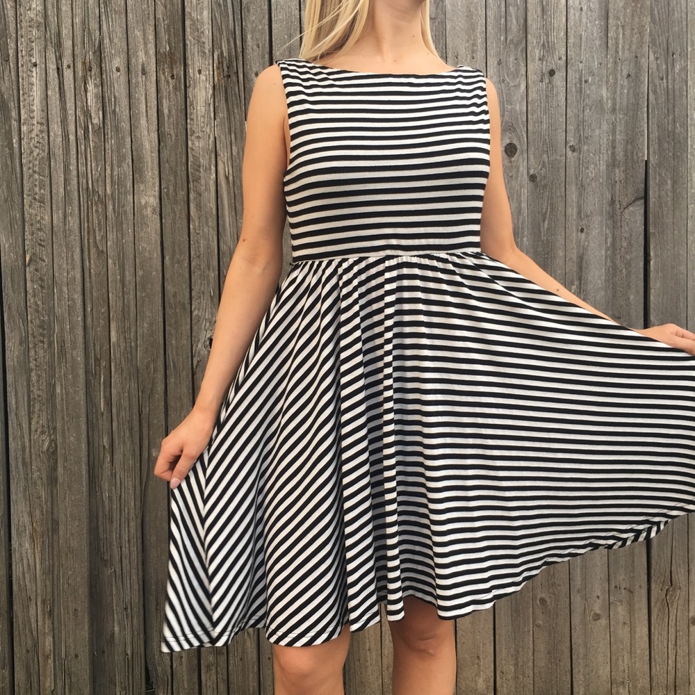 Striped Fit and Flare Summer Dress